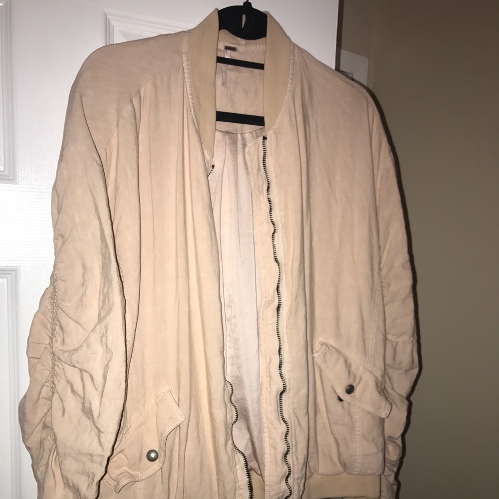 Free People Bomber